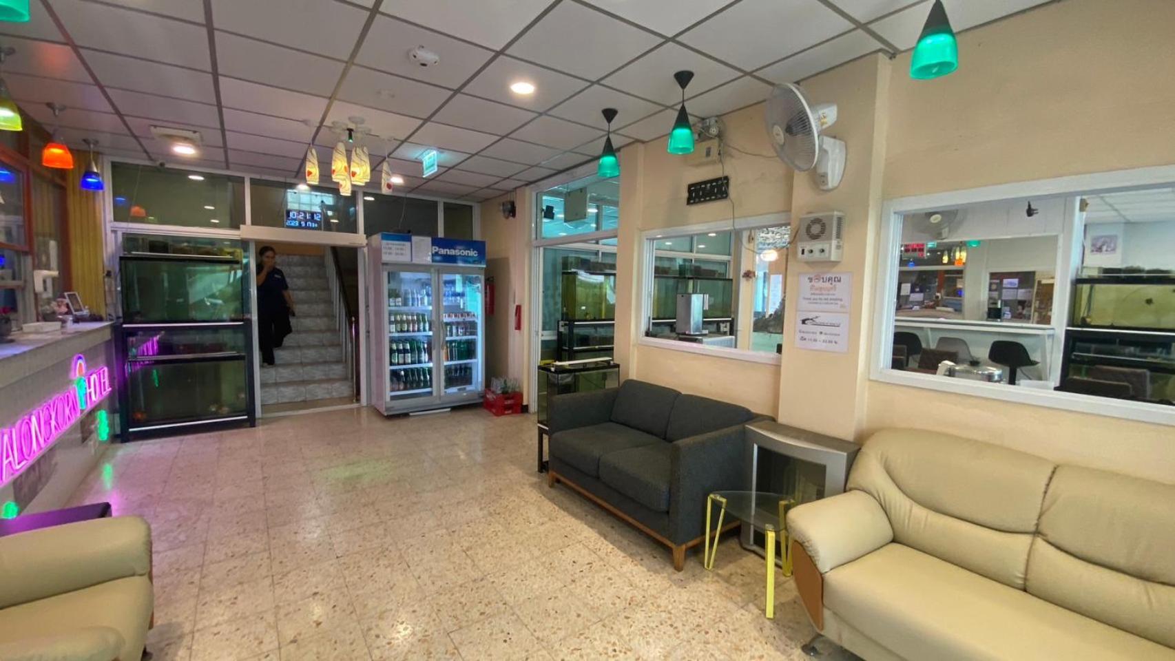 Alongkorn Hotel By Sb Samut Songkhram Екстериор снимка