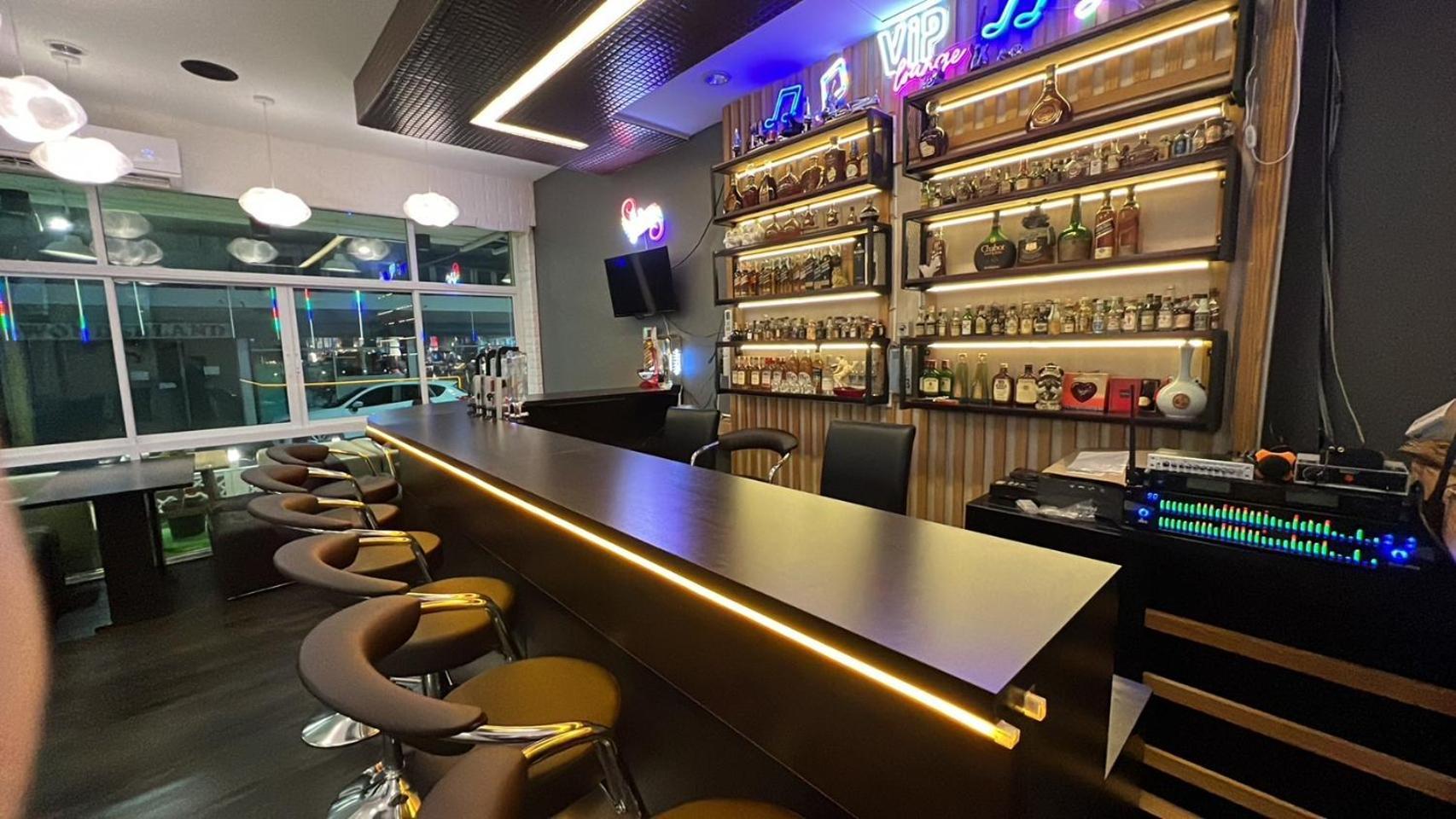 Alongkorn Hotel By Sb Samut Songkhram Екстериор снимка