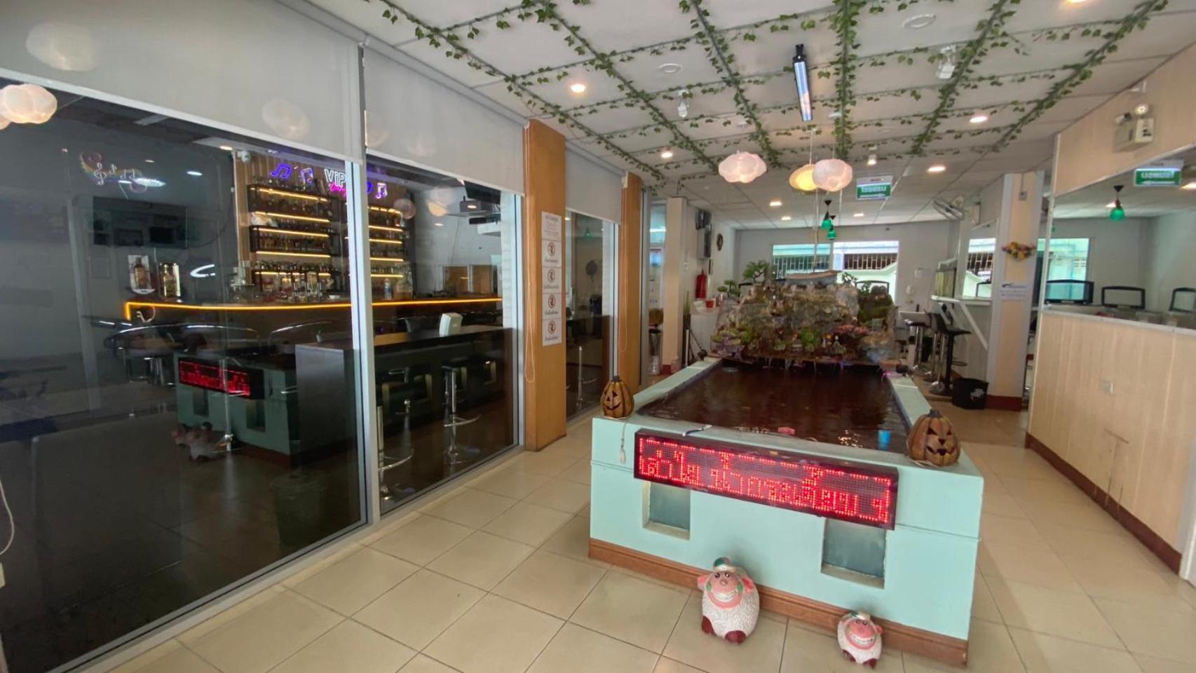 Alongkorn Hotel By Sb Samut Songkhram Екстериор снимка